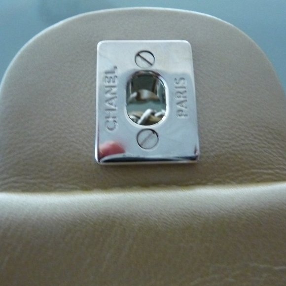 VERY RARE CHANEL ULTIMATE STITCH MINI HANDBAG - Picture 6 of 8